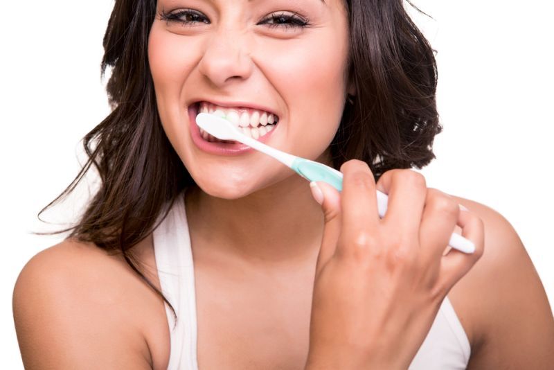 9 nejčastějších omylů, které si myslíme o zubní hygieně
